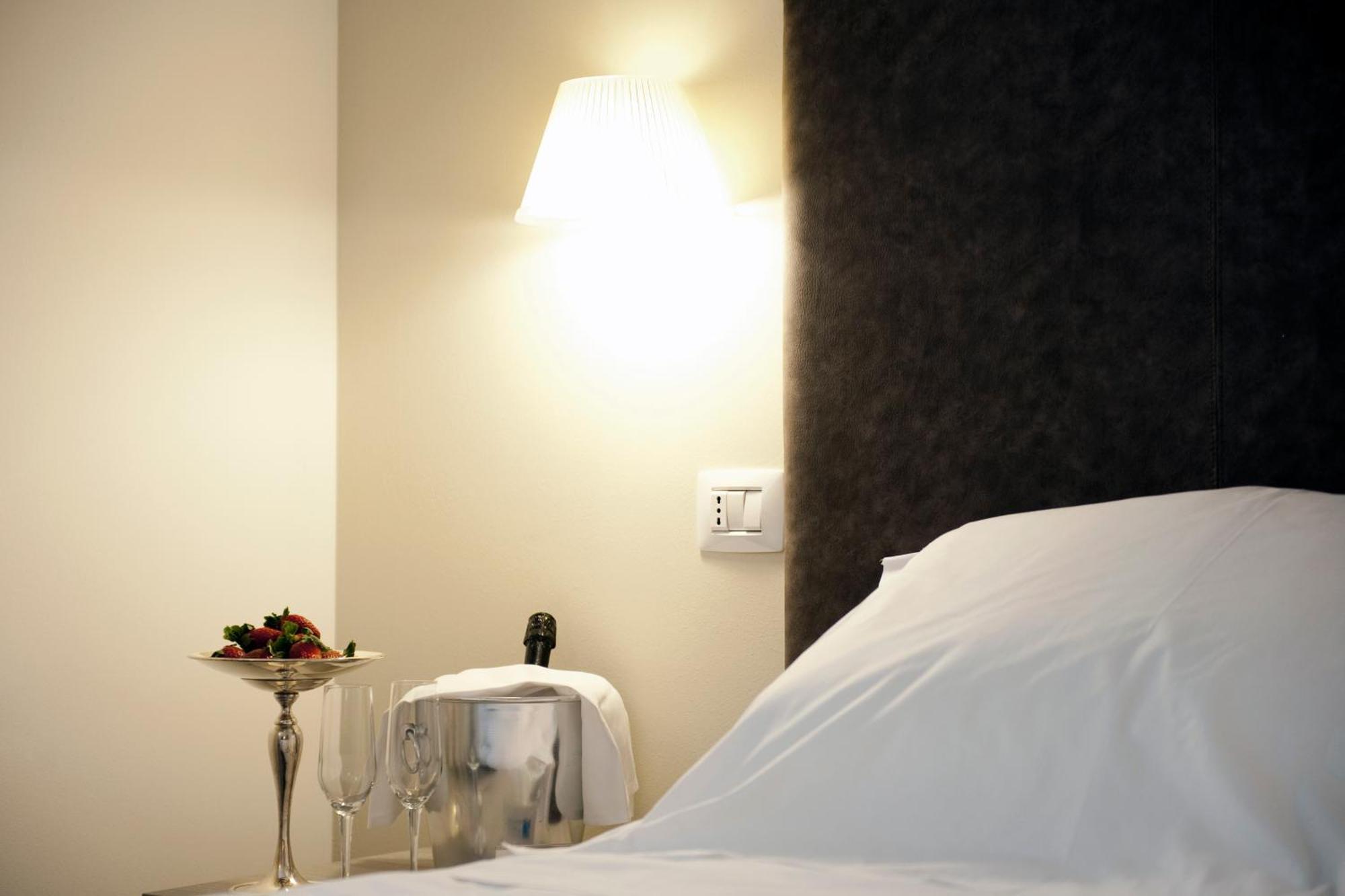Db Hotel Verona Airport Congress & Spa Caselle Di Sommacampagna Esterno foto